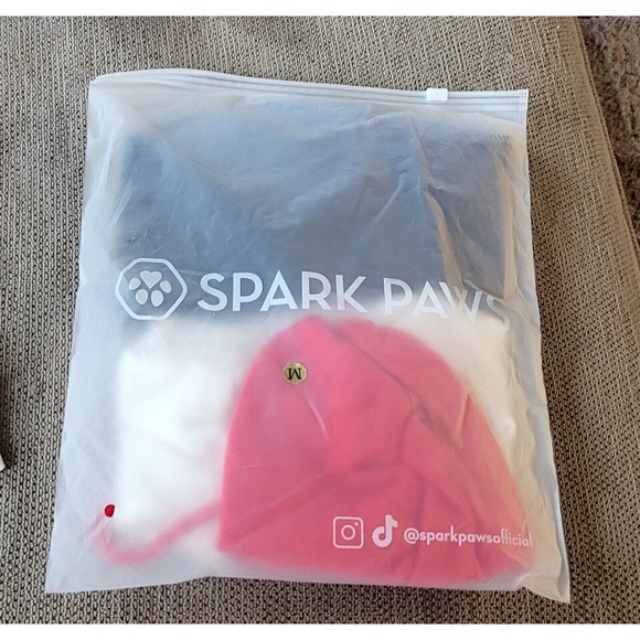 Spark paws Super Soft red,white,blue dog hoodie size Med/small- does stretch - Picture 3 of 7